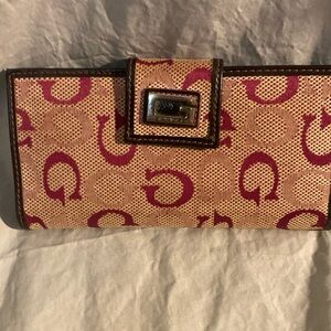 Guess wallet